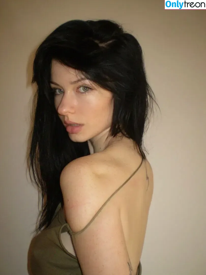 innervus nude photo #3348 (Instagram)