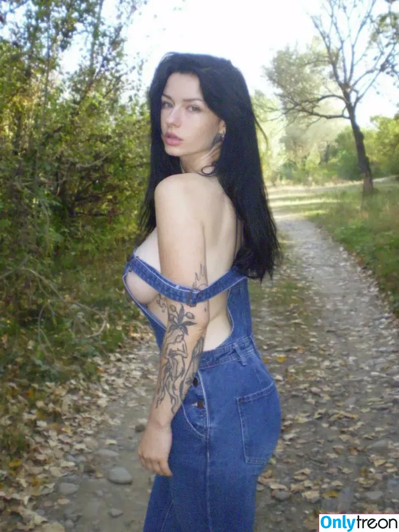 innervus nude photo #3739 (Instagram)