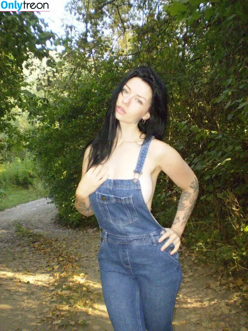 innervus nude photo #3740 (Instagram)