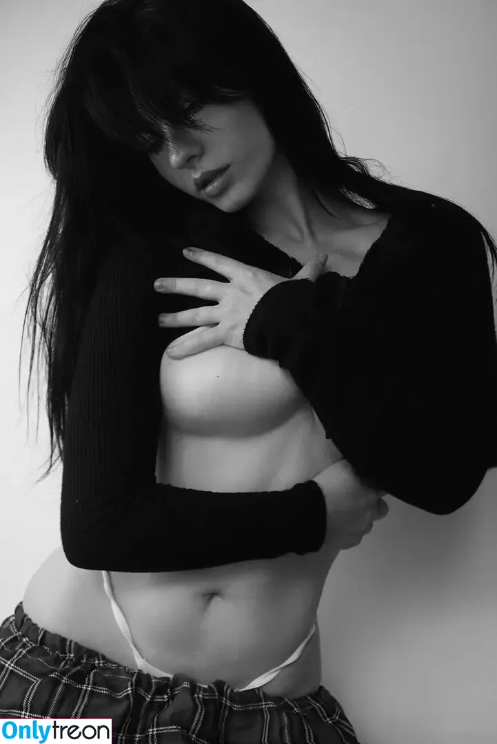 innervus nude photo #3800 (Instagram)