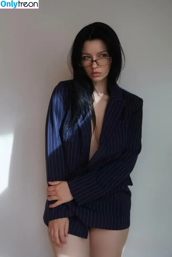 innervus nude photo #3842 (Instagram)