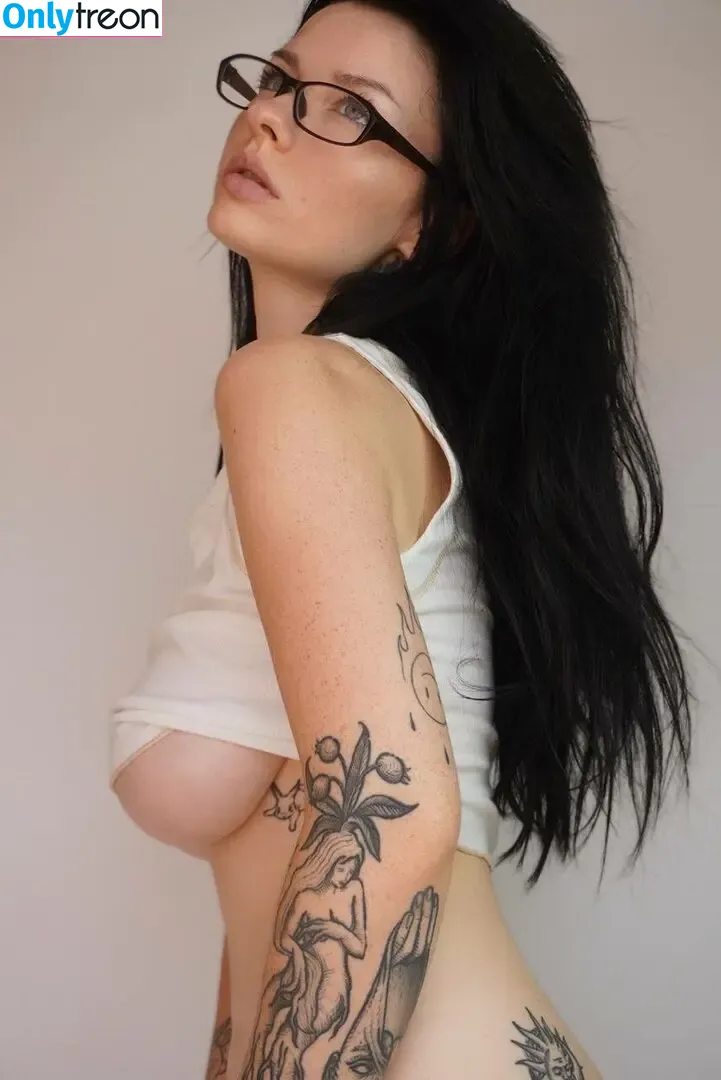 innervus nude photo #3855 (Instagram)