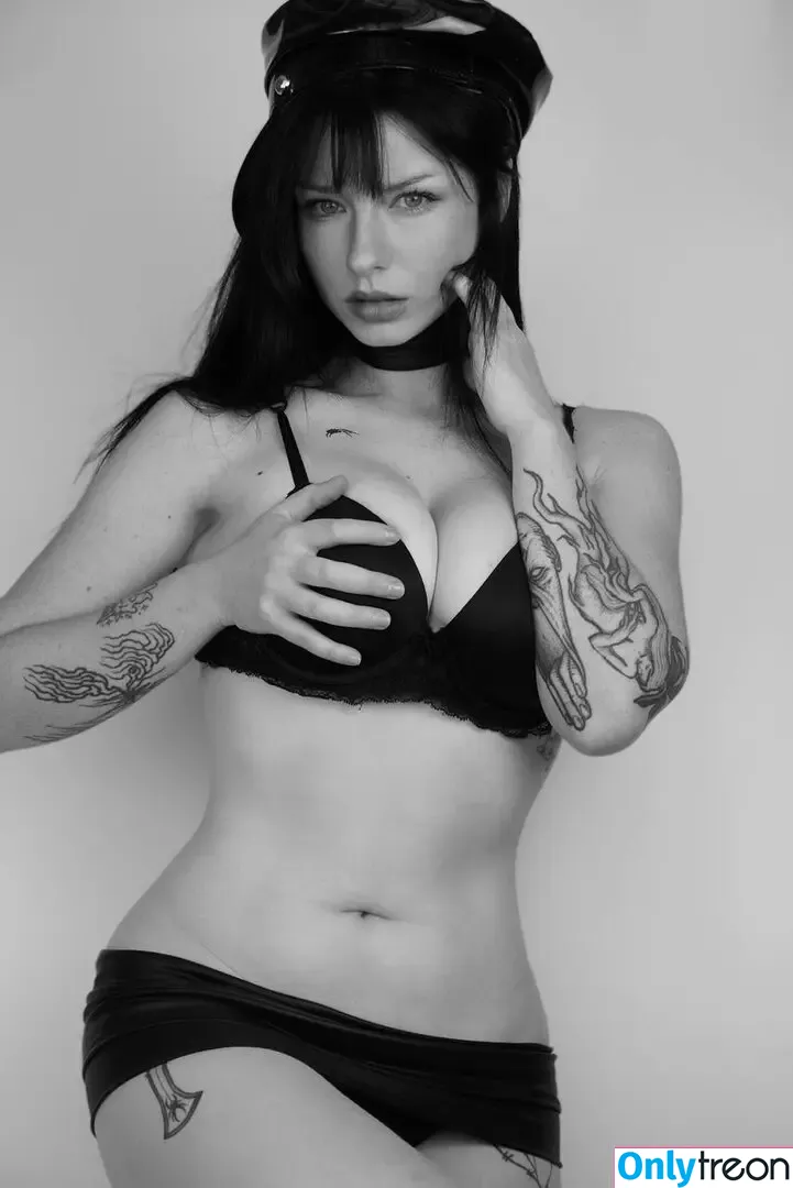 innervus nude photo #3931 (Instagram)