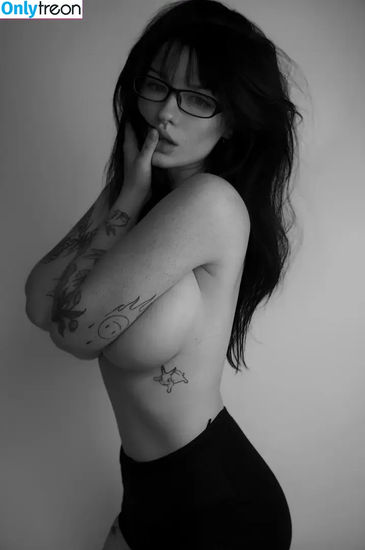 innervus nude photo #3972 (Instagram)