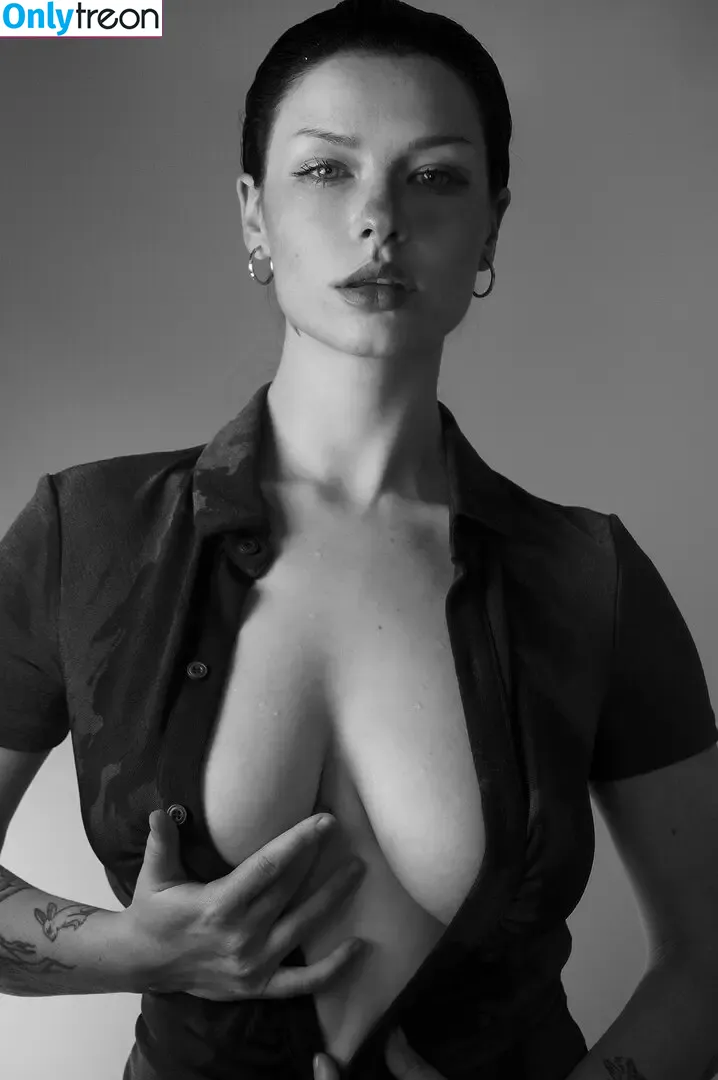 innervus nude photo #4065 (Instagram)