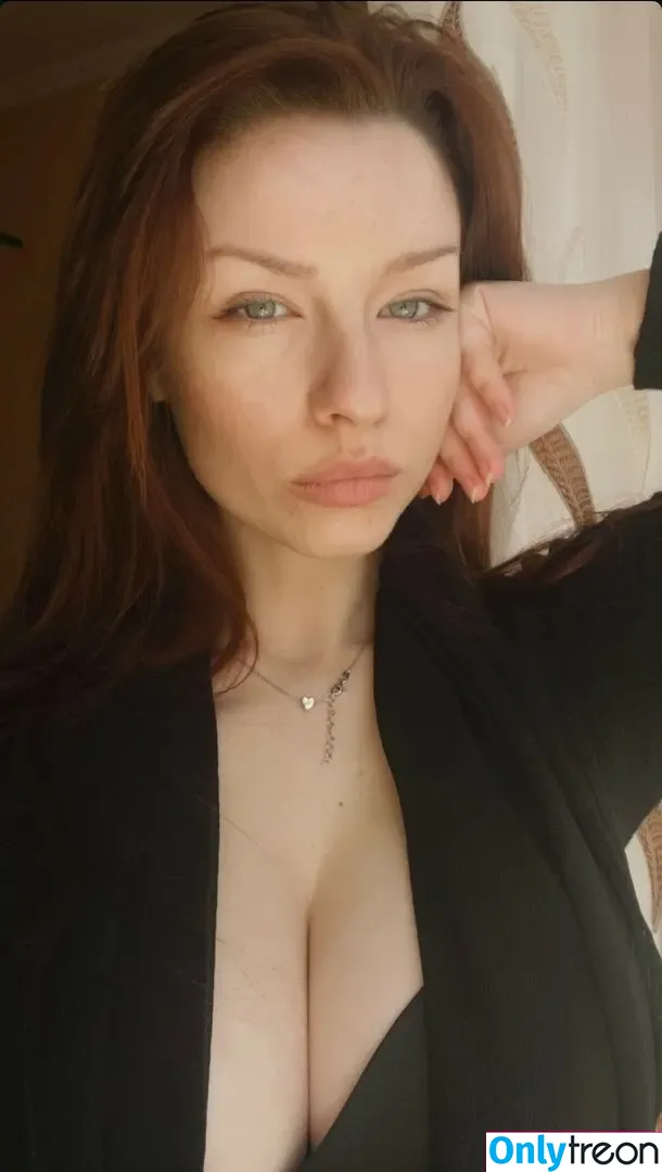 innervus nude photo #4701 (Instagram)