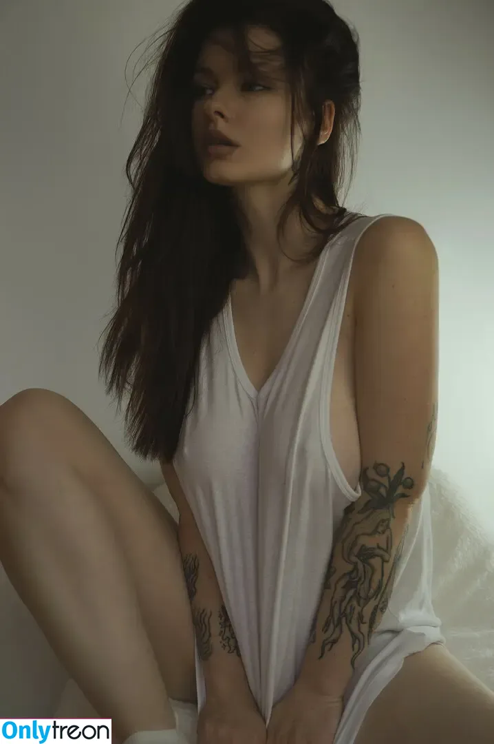 innervus nude photo #4721 (Instagram)