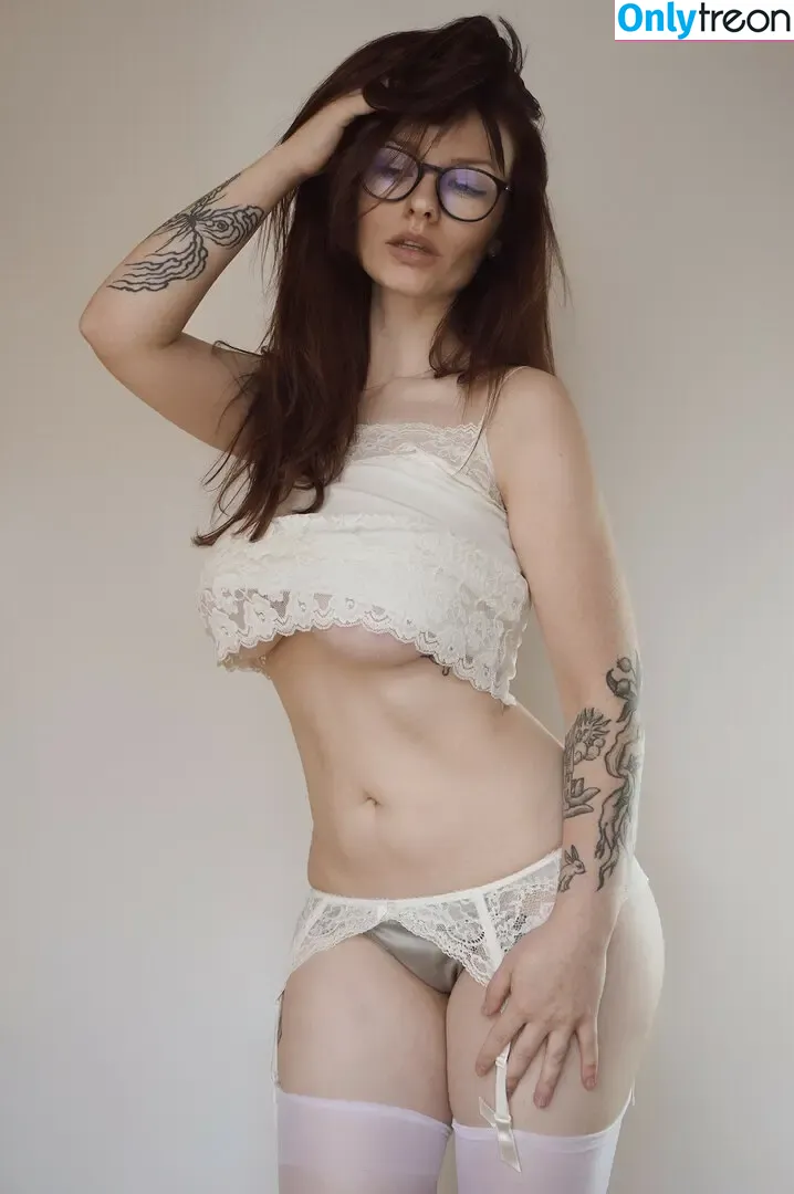 innervus nude photo #4748 (Instagram)