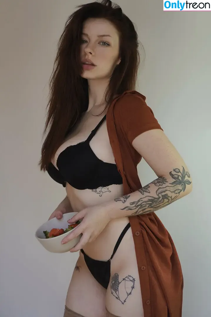 innervus nude photo #4762 (Instagram)