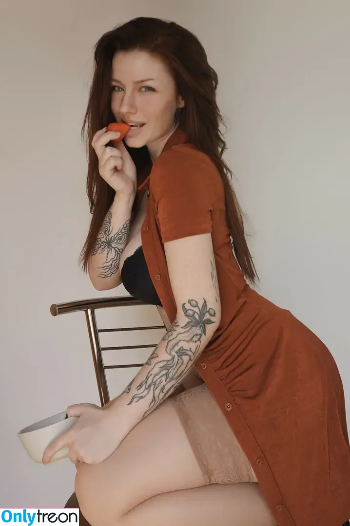 innervus nude photo #4765 (Instagram)
