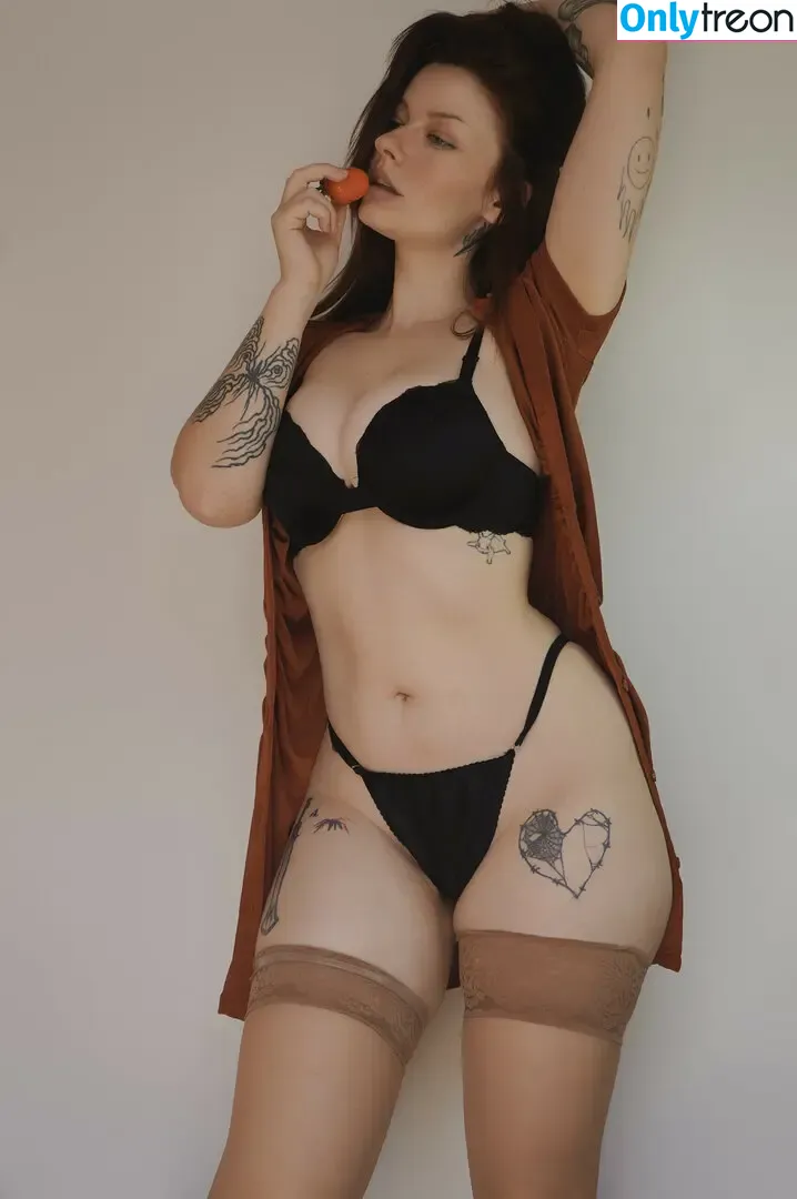 innervus nude photo #4778 (Instagram)