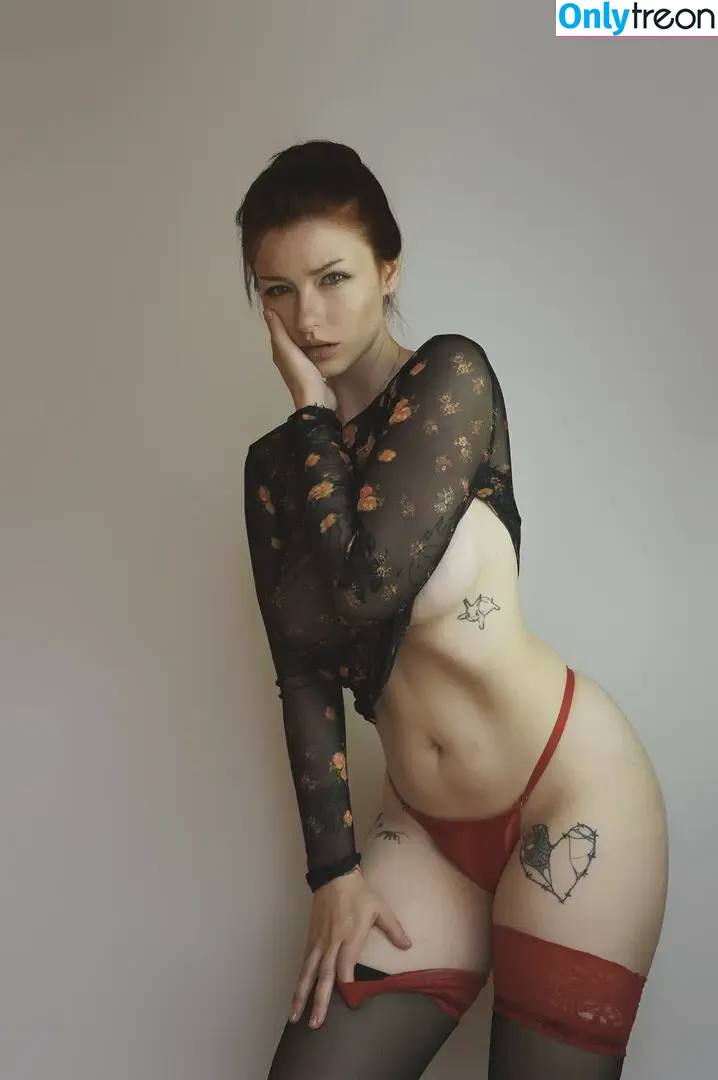 innervus nude photo #4850 (Instagram)