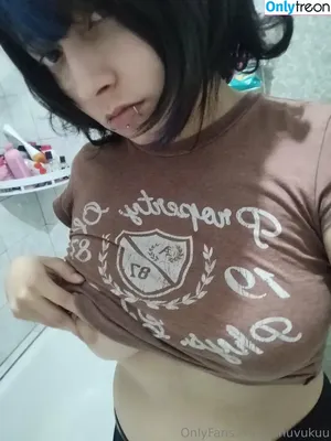 innuvukuu / innluu nude photo #0115
