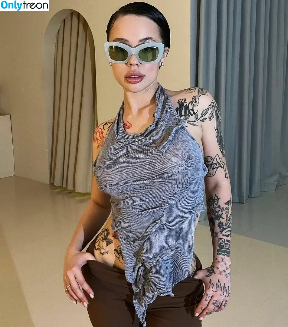 Instasamka nude photo #0151 (Instasamka)