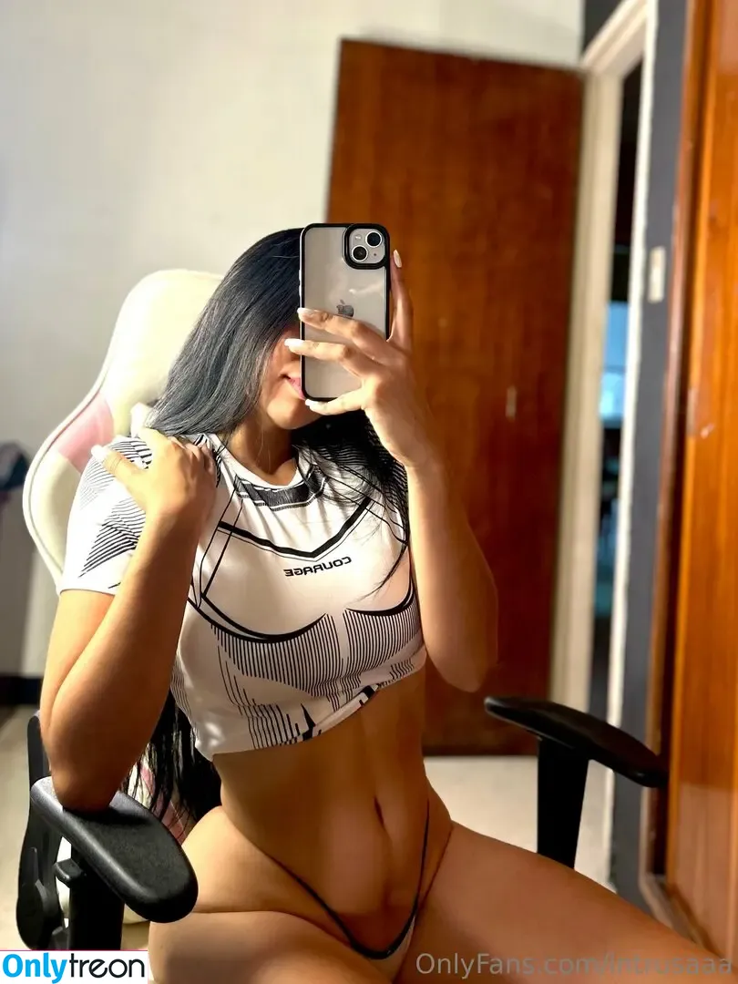 intrusaaa nude photo #0008 (intrusaaa)