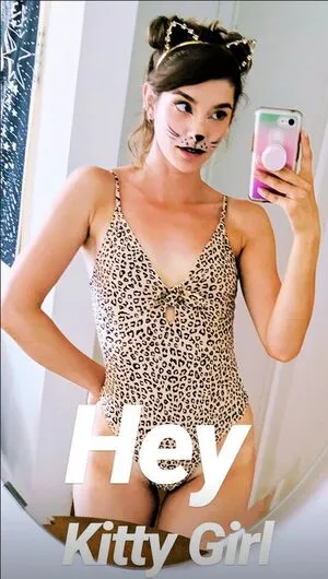 InvaderVie nude photo #0006