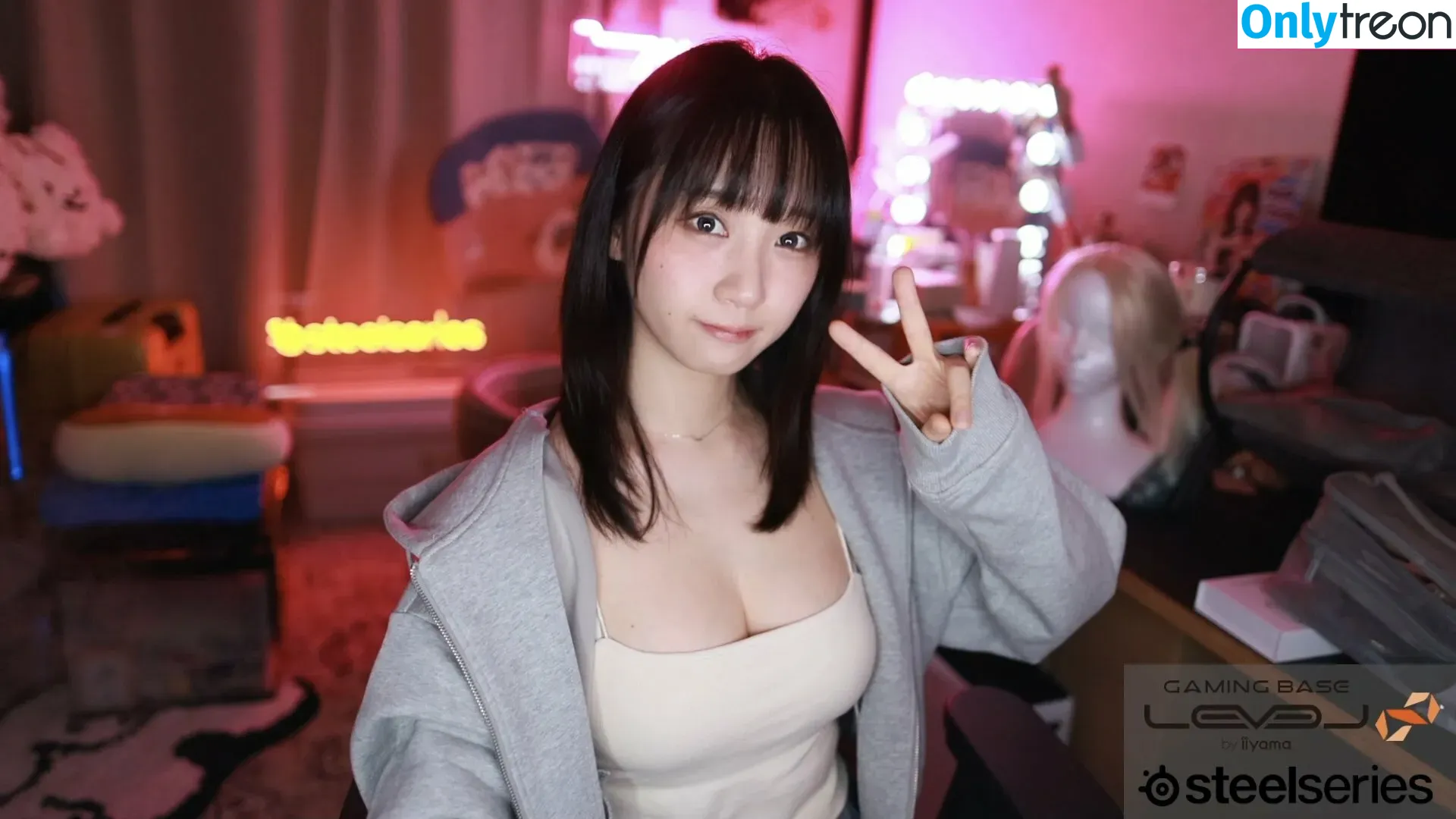 iorimoe_five nude photo #0501 (moe_five / 伊織もえ)