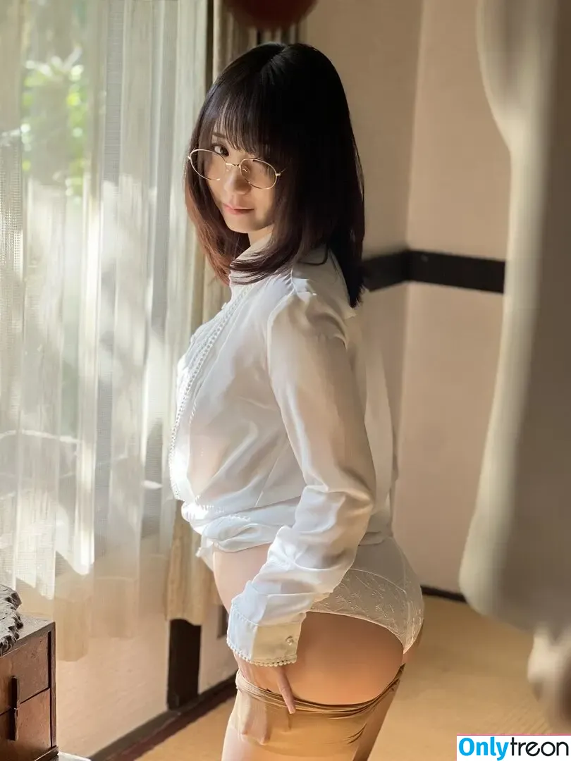 iorimoe_five nude photo #0556 (moe_five / 伊織もえ)