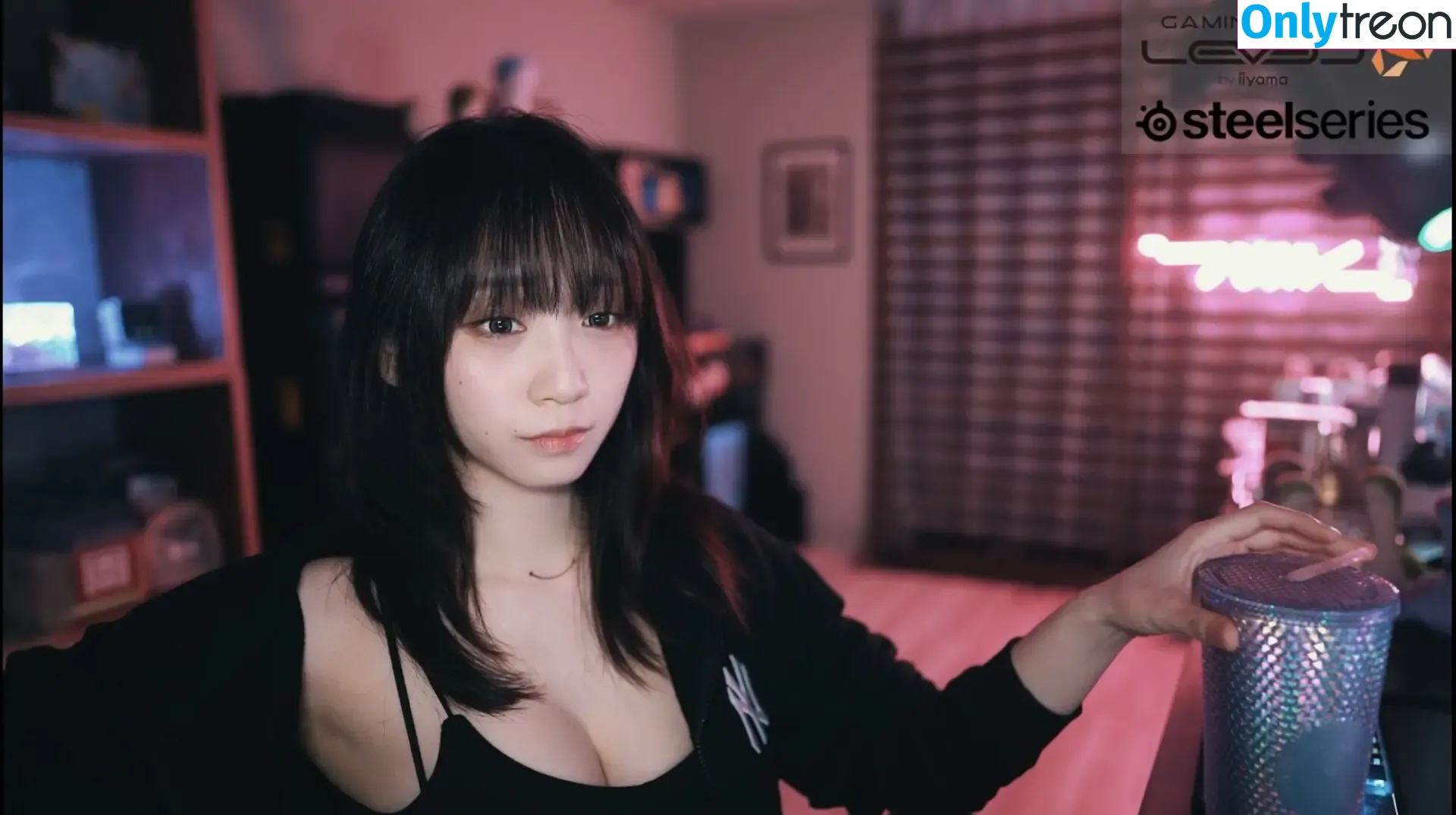 iorimoe_five nude photo #0567 (moe_five / 伊織もえ)