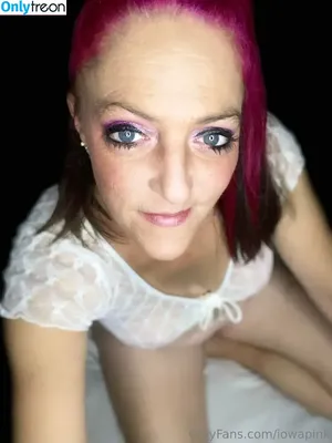iowapink / sydney.affolter nude photo #0024