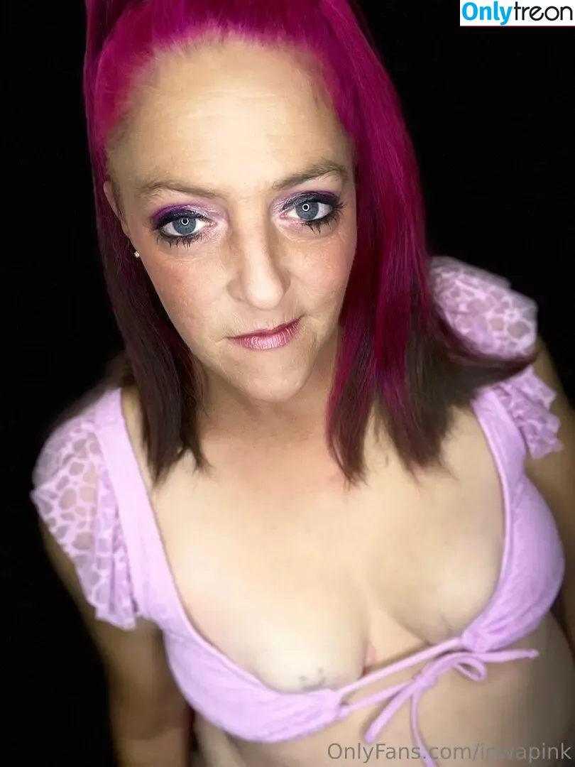 iowapink nude photo #0002 (sydney.affolter)