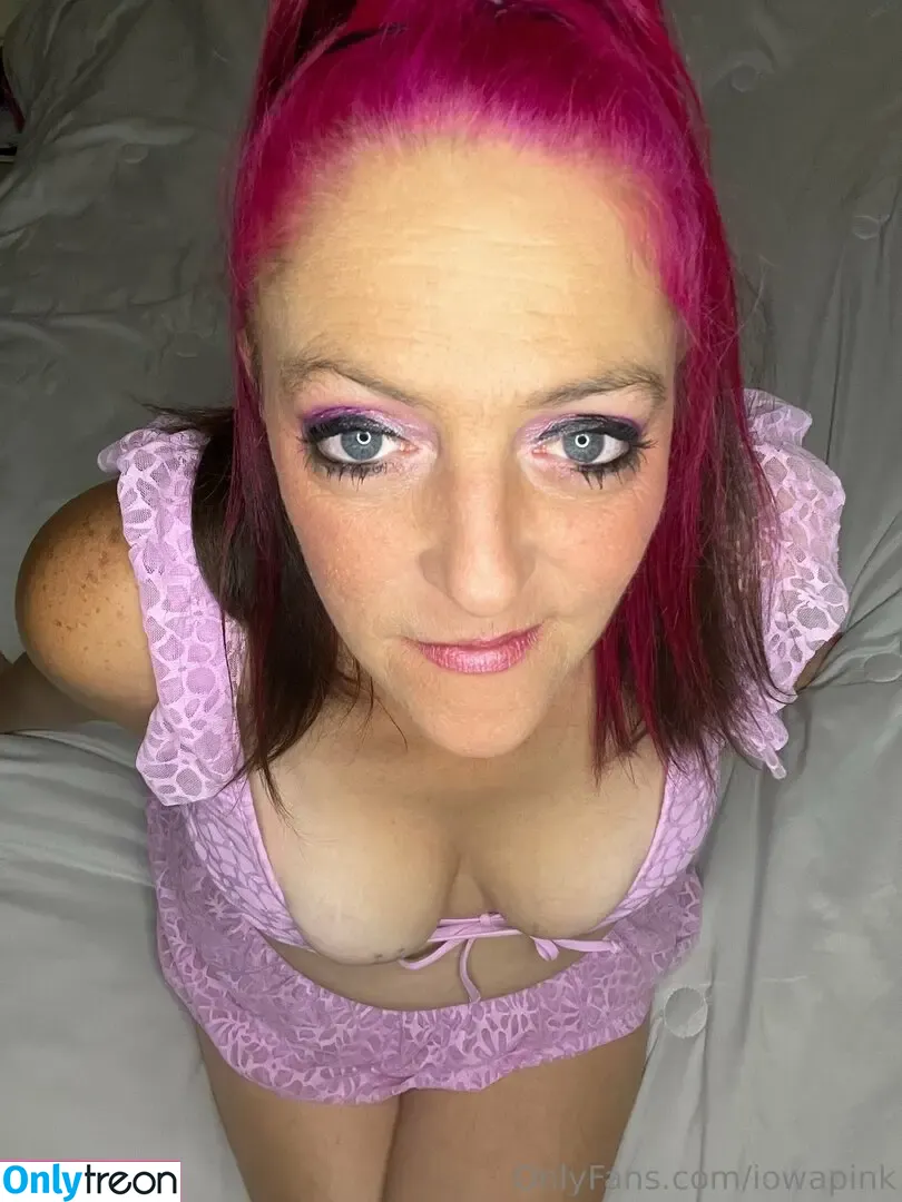 iowapink nude photo #0014 (sydney.affolter)
