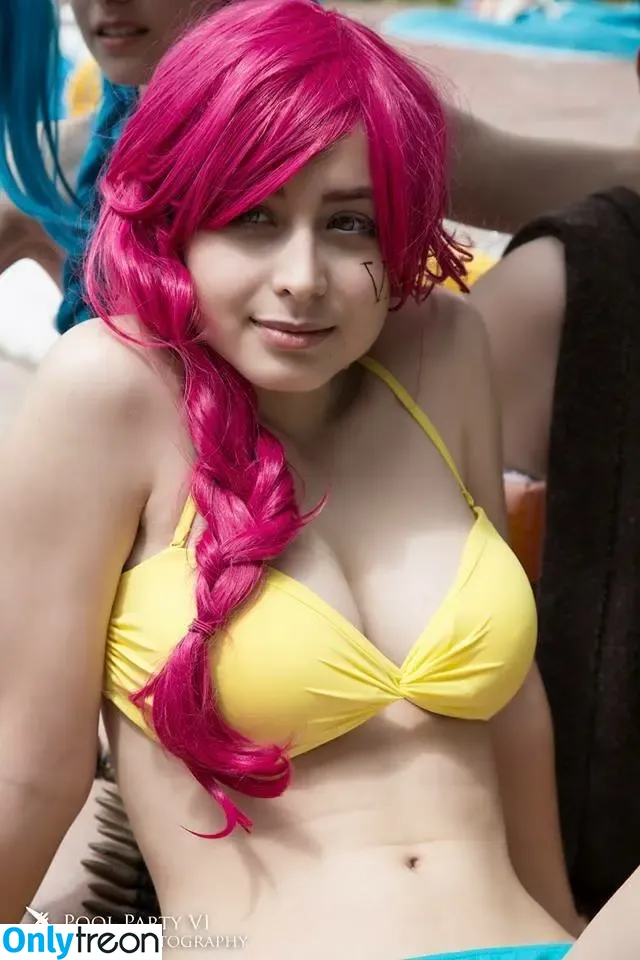 Iramalonne nude photo #0024 (Iraidxs / Irasbubble / idanmat)