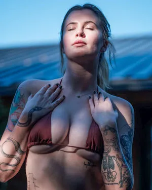 Ireland Baldwin / chloebaldwin... / irelandirelandireland nude photo #0022