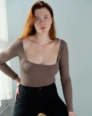Ireland Baldwin / chloebaldwin... / irelandirelandireland nude photo #0042