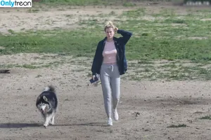 Ireland Baldwin / chloebaldwin... / irelandirelandireland nude photo #0635