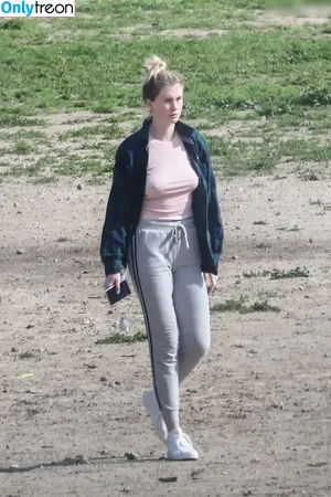 Ireland Baldwin / chloebaldwin... / irelandirelandireland nude photo #0639