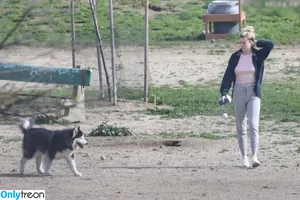 Ireland Baldwin / chloebaldwin... / irelandirelandireland nude photo #0642