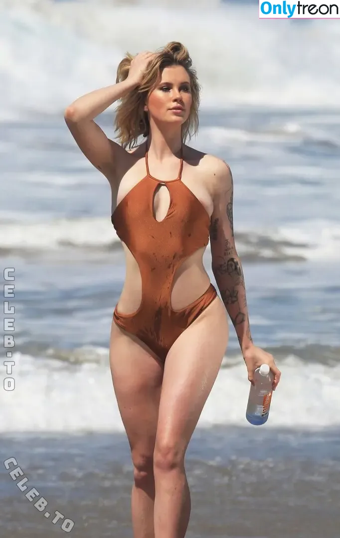 Ireland Baldwin nude photo #0651 (chloebaldwin... / irelandirelandireland)