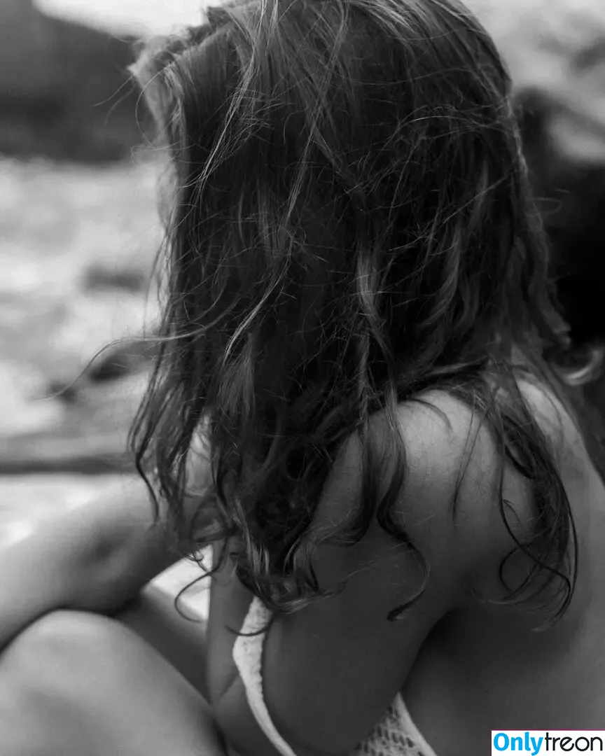 Irina Mitichkina nude photo #0020 (zxcdsaqwepo)