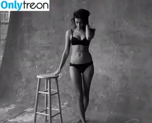 Irina Shayk / irinashayk / theirishayk nude photo #0448