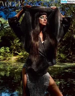 Irina Shayk / irinashayk / theirishayk nude photo #0575