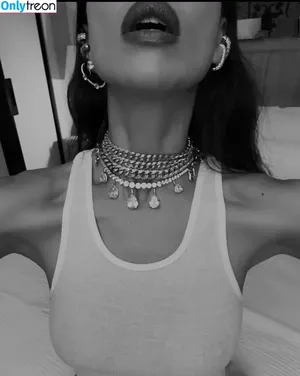 Irina Shayk / irinashayk / theirishayk nude photo #0630
