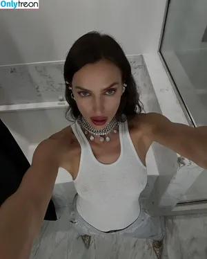 Irina Shayk / irinashayk / theirishayk nude photo #0632