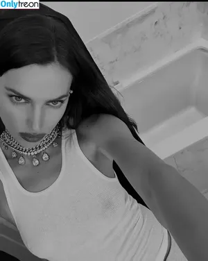 Irina Shayk / irinashayk / theirishayk nude photo #0633