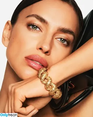 Irina Shayk / irinashayk / theirishayk nude photo #0713