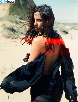 Irina Shayk / irinashayk / theirishayk nude photo #0992