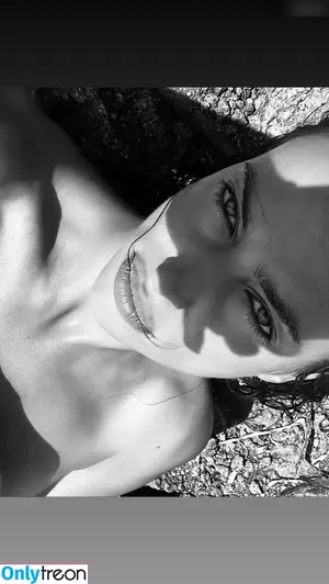 Irina Shayk / irinashayk / theirishayk nude photo #1110