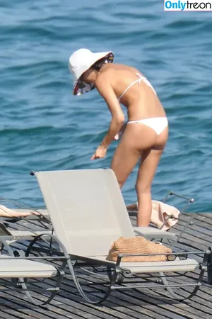 Irina Shayk / irinashayk / theirishayk nude photo #1268