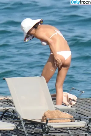 Irina Shayk / irinashayk / theirishayk nude photo #1279
