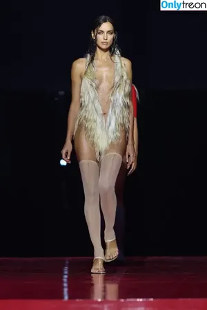 Irina Shayk / irinashayk / theirishayk nude photo #1442