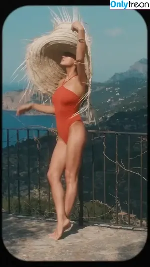Irina Shayk / irinashayk / theirishayk nude photo #1962