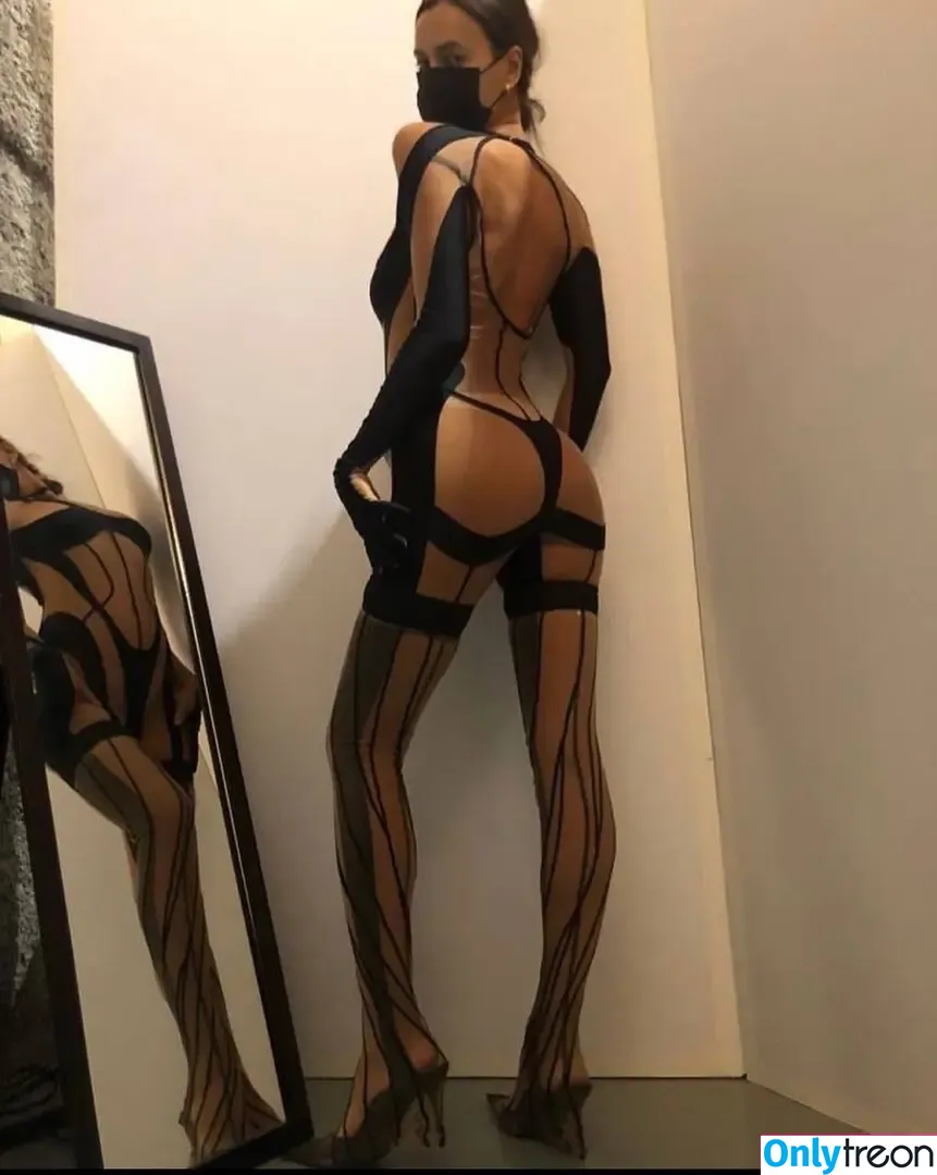 Irina Shayk nude photo #1216 (irinashayk / theirishayk)