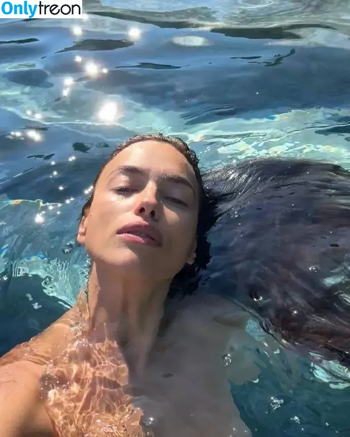 Irina Shayk nude photo #1395 (irinashayk / theirishayk)