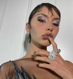Iris Law / icelandicgirl69 / lirisaw nude photo #0039