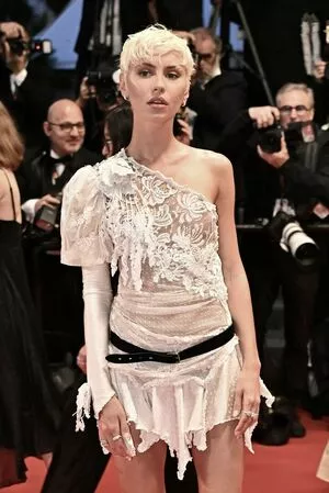 Iris Law / icelandicgirl69 / lirisaw nude photo #0050